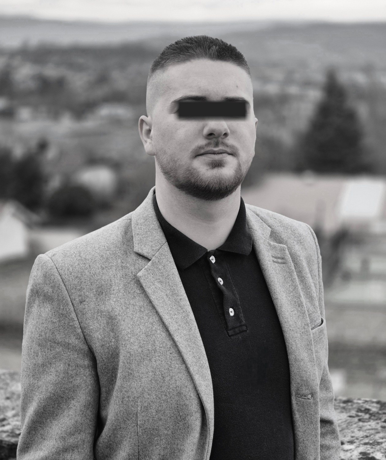 Profil de Elliott, 25 ans, Rencontre Mature à Mattawa