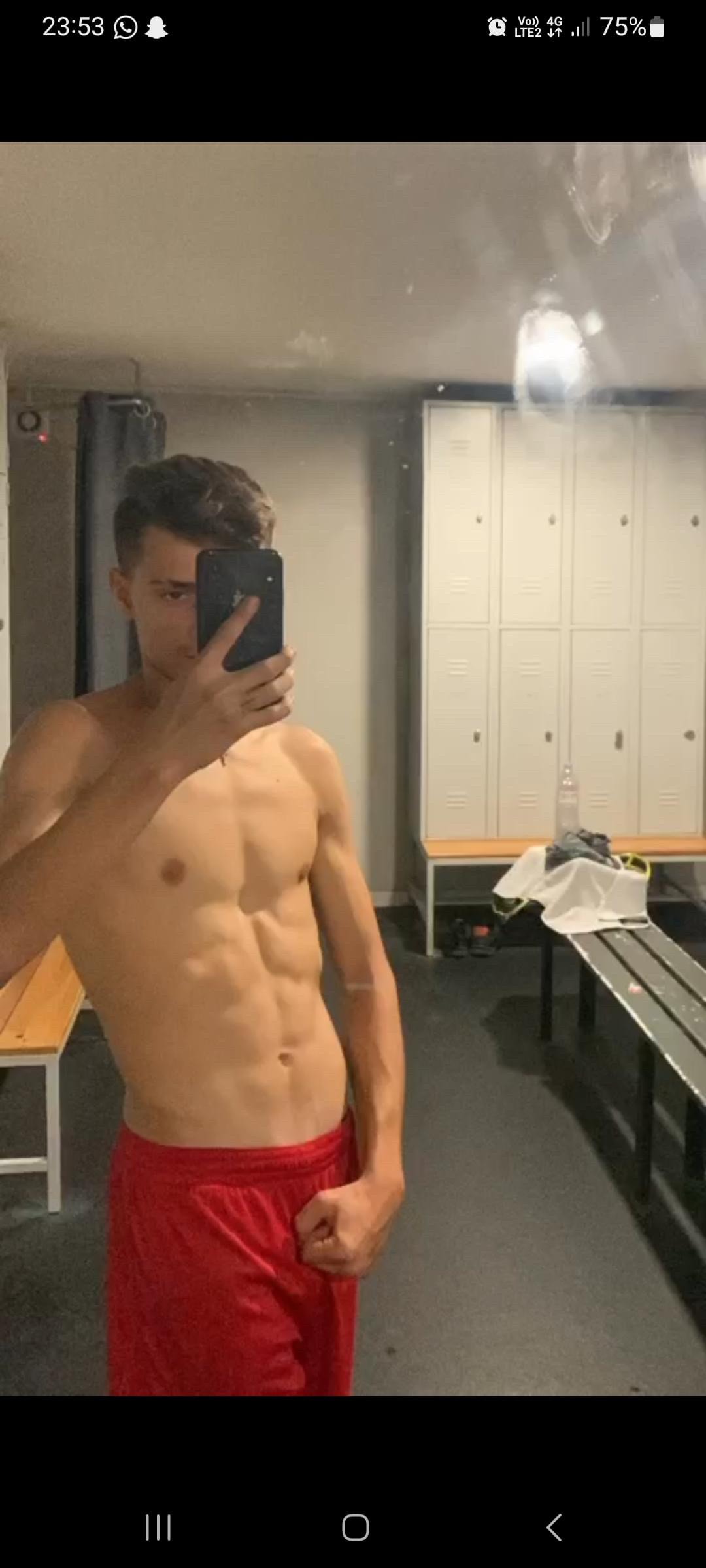 Profil de Henry, 23 ans, Rencontre Mature à La Martre