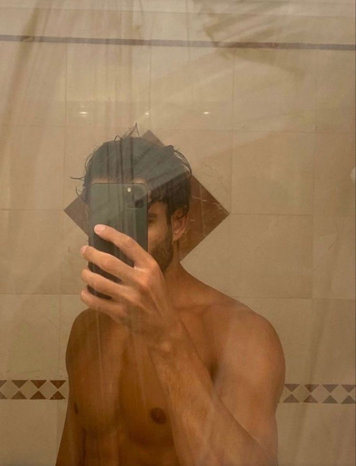 Profil de Hammadi, 27 ans, Rencontre Mature à Vibank