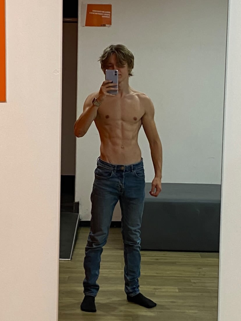 Profil de Rhida, 23 ans, Rencontre Mature à Valleyview