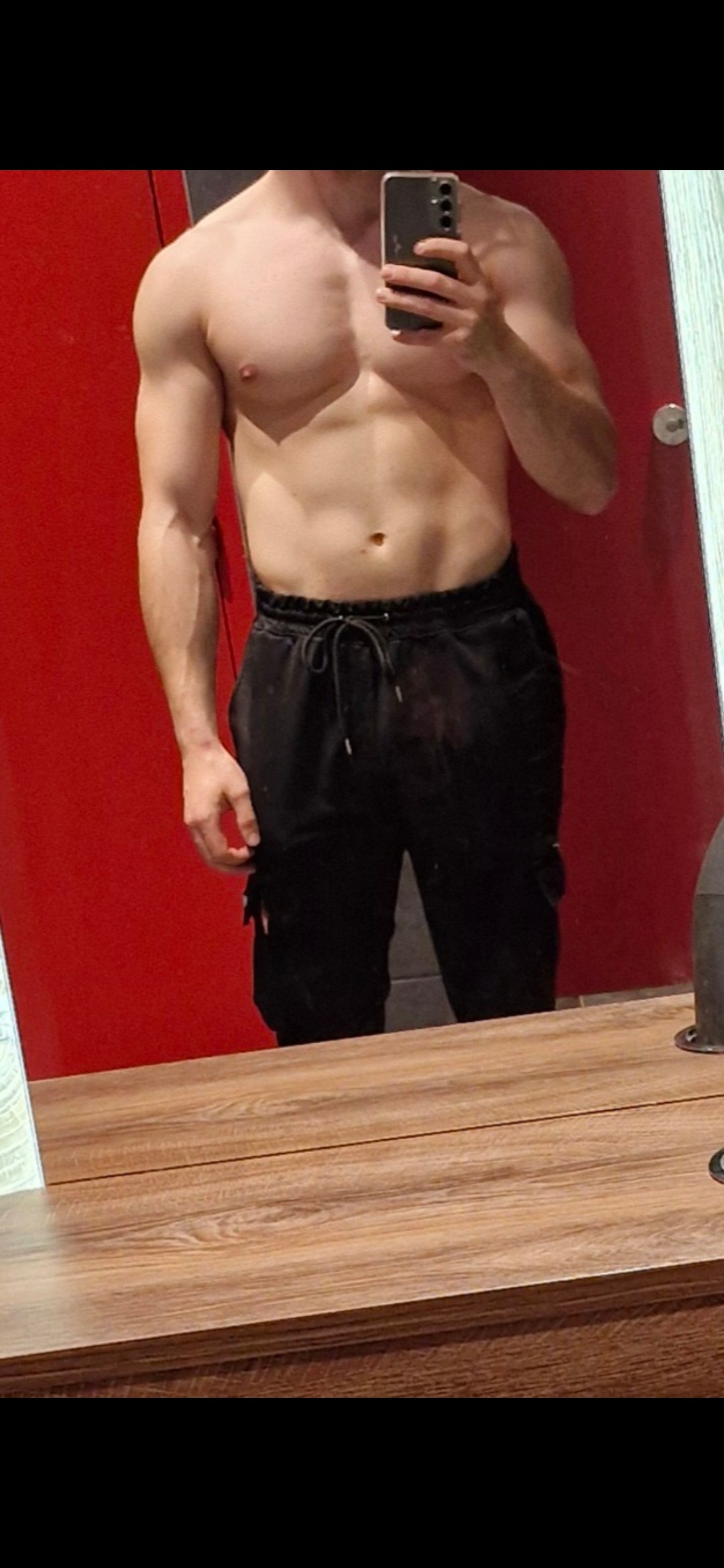 Profil de Novak, 25 ans, Rencontre Mature à Mayo