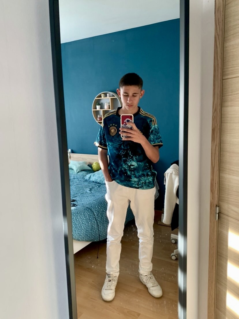 Profil de Ersoy, 21 ans, Rencontre Mature à Saint-Jean-de-Dieu