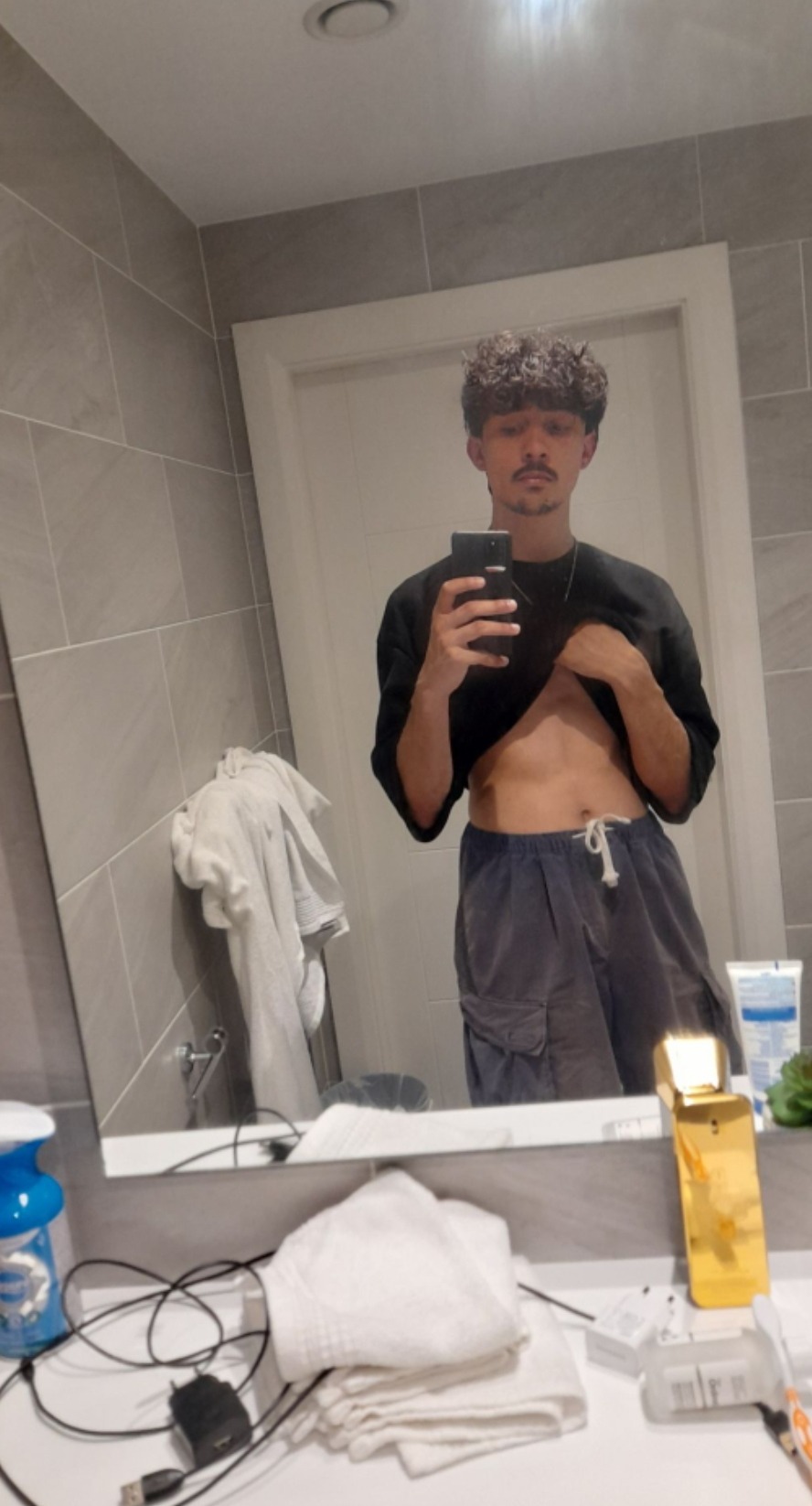 Profil de Aboubaka, 23 ans, Rencontre Mature à Markinch