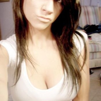 Profil de Flore, 29 ans, Rencontre Mature à Glenburnie-Birchy Head-Shoal Brook