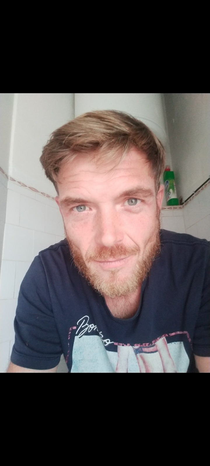 Profil de Djiguiba, 35 ans, Rencontre Mature à Saint-Victor