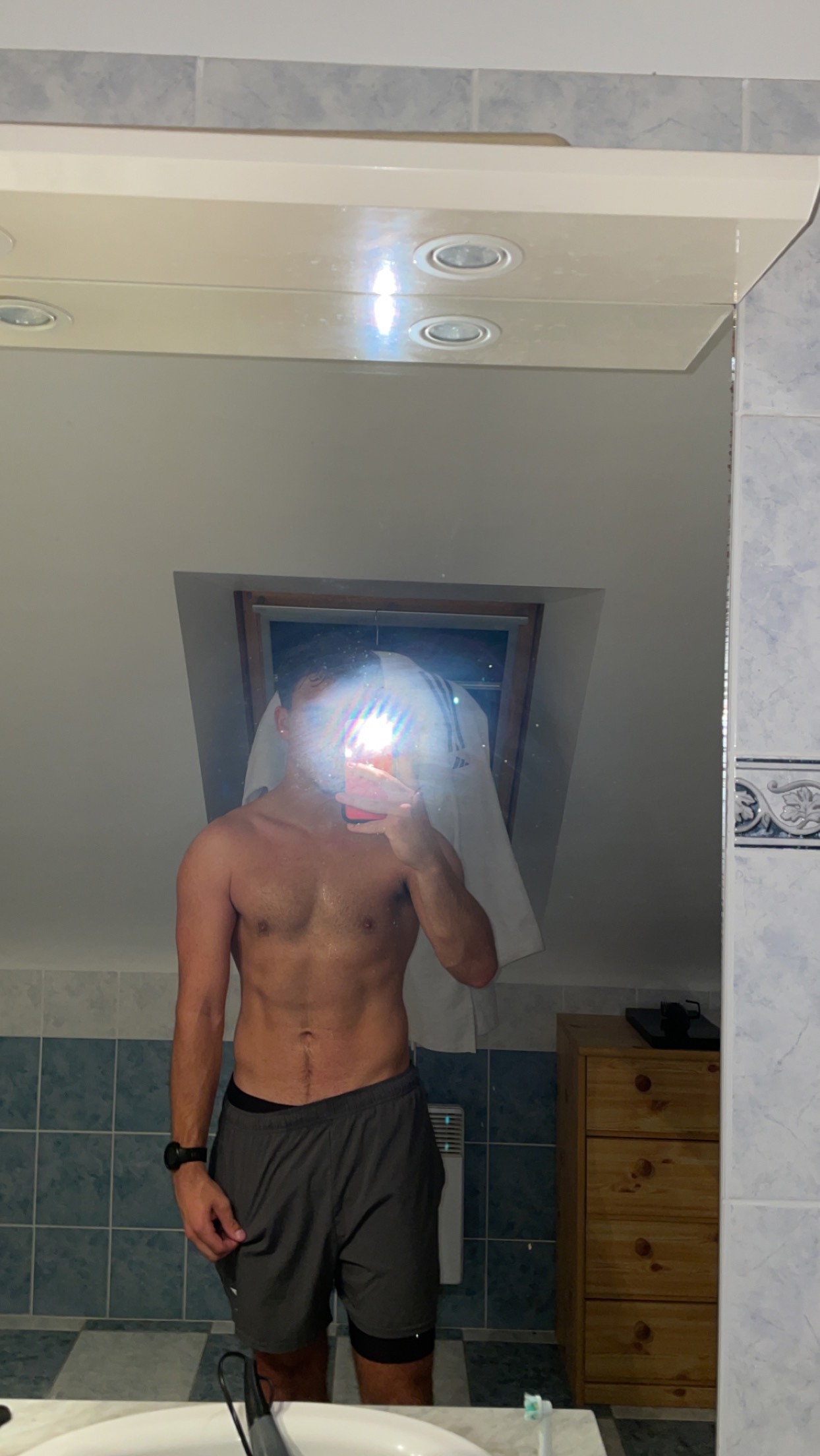 Profil de Arone, 23 ans, Rencontre Mature à Quyon