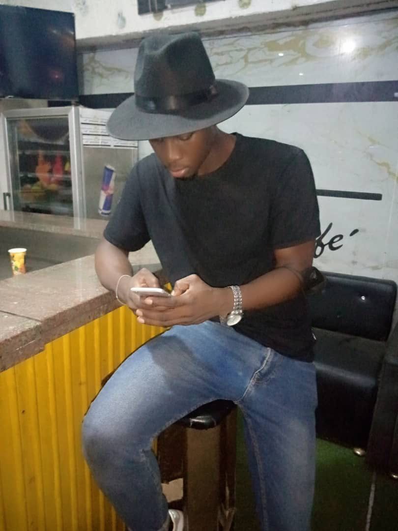 Profil de Mostepha, 26 ans, Rencontre Mature à Innisfail