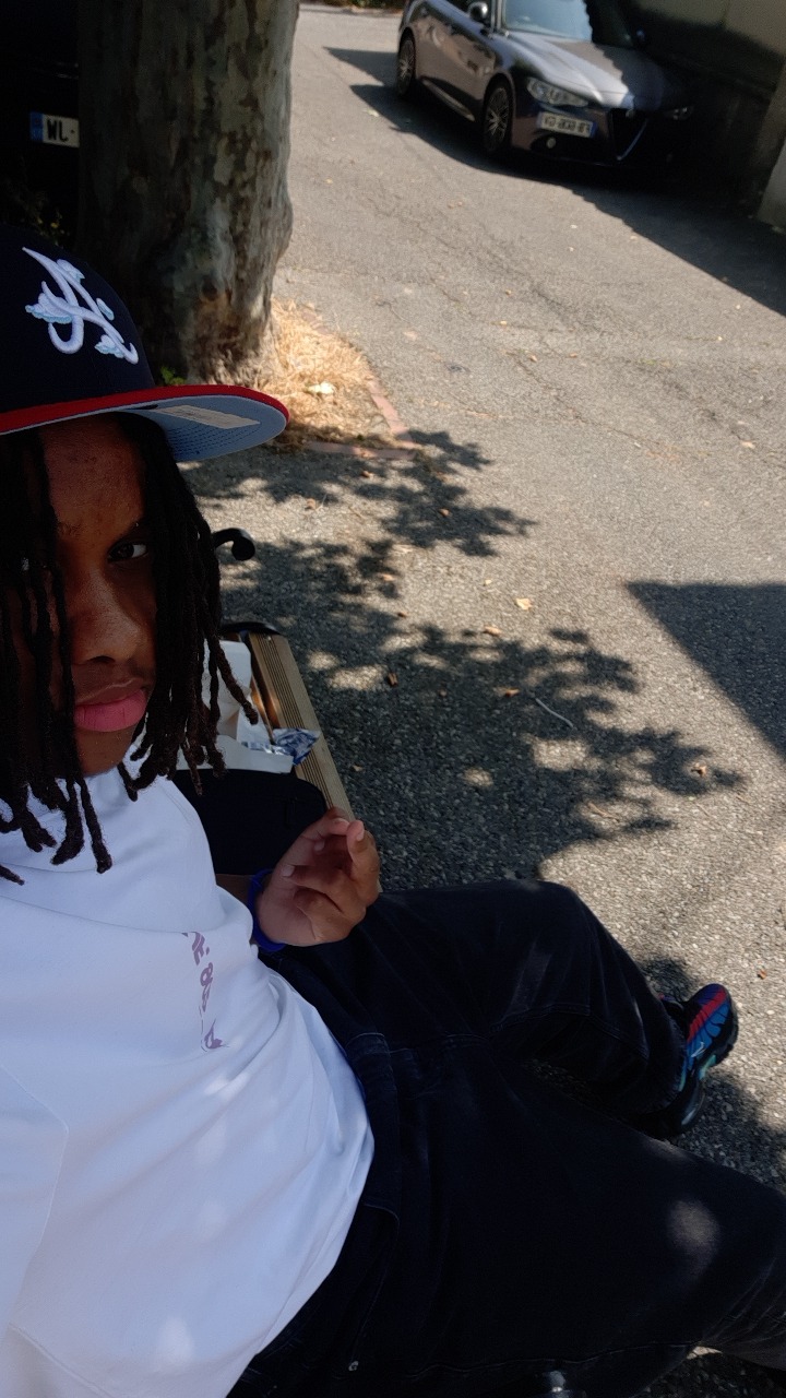 Profil de Normann, 18 ans, Rencontre Mature à Bawlf