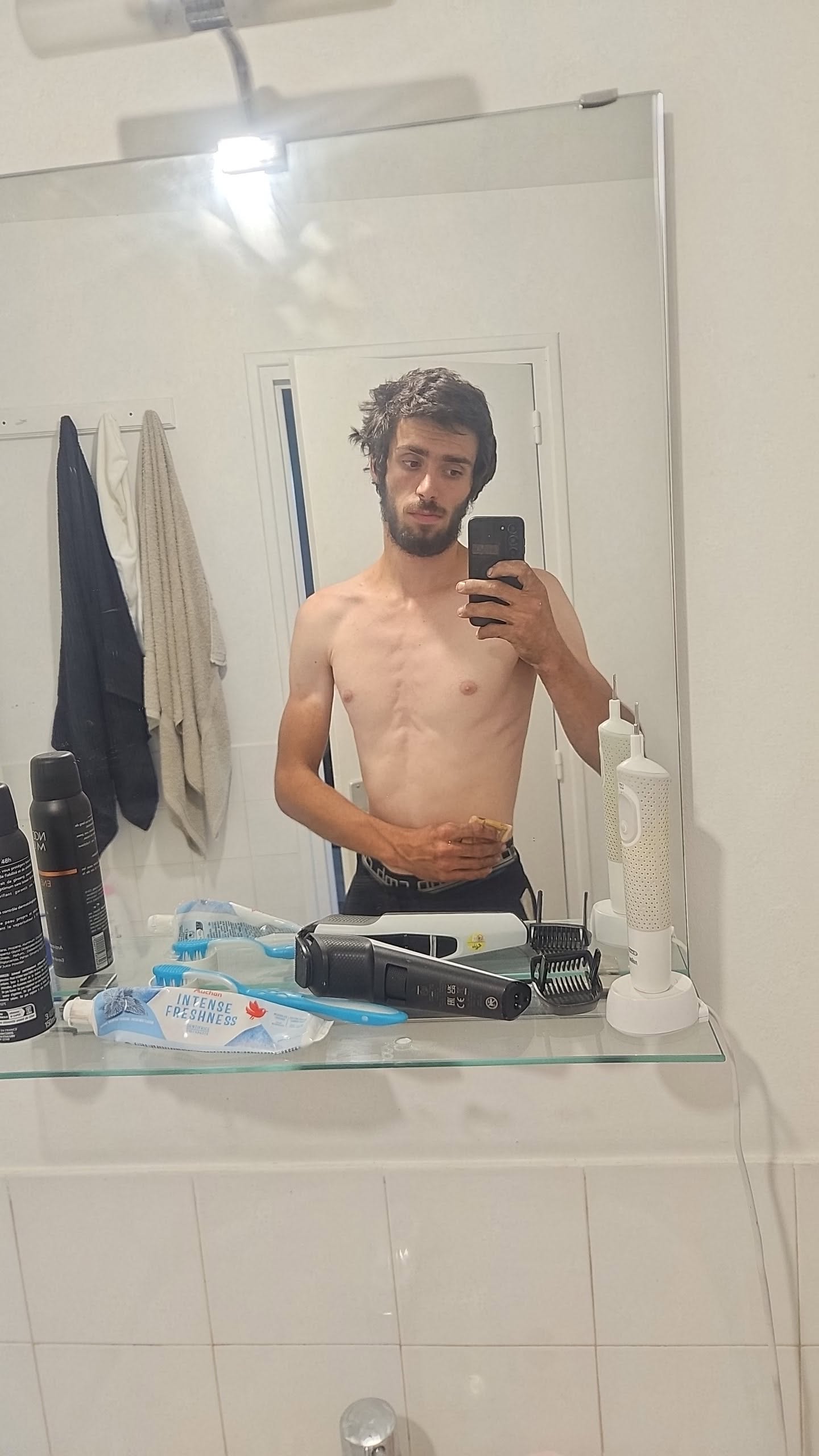 Profil de Charles-adrien, 18 ans, Rencontre Mature à Netherhill