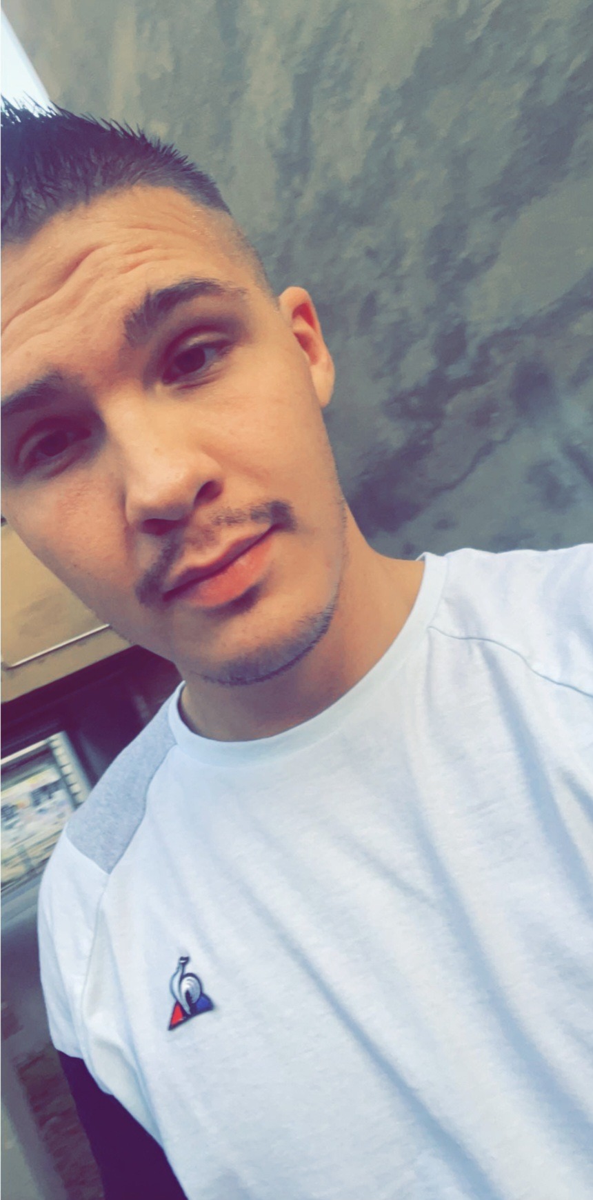 Profil de Novan, 26 ans, Rencontre Mature à Métis-sur-Mer