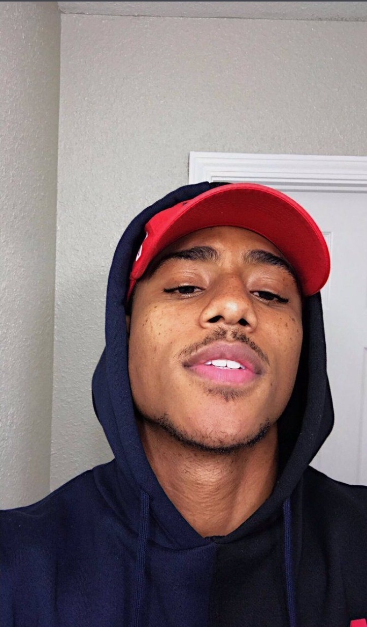 Profil de Fayaz, 23 ans, Rencontre Mature à Central Saanich