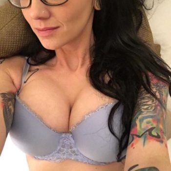 Profil de Adenora, 39 ans, Rencontre Mature à Saint-Adolphe-d'Howard